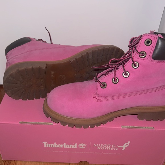 Hot pink Timberlands - Picture 3 of 3